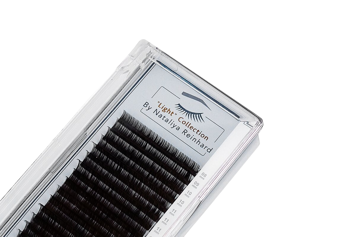 Cils noirs “Light Collection " By Nataliya Reinhard